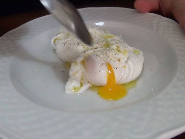 Escalfar un huevo