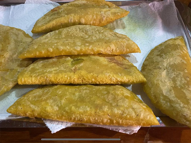 Acción de gracias Bombardeo Bigote Empanadas de Verde, receta original Manabita con carne de res, pollo,  camarones y queso – Chef Stefano Barbato