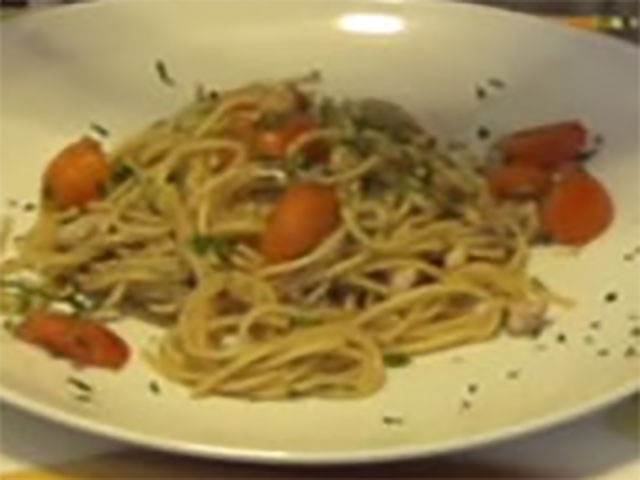 Spaghetti triglie e pate’ di olive